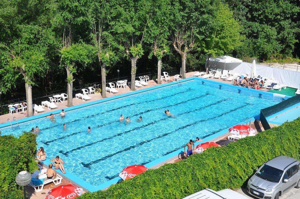 Hotel Terme Di San Vittore Genga  Extérieur photo