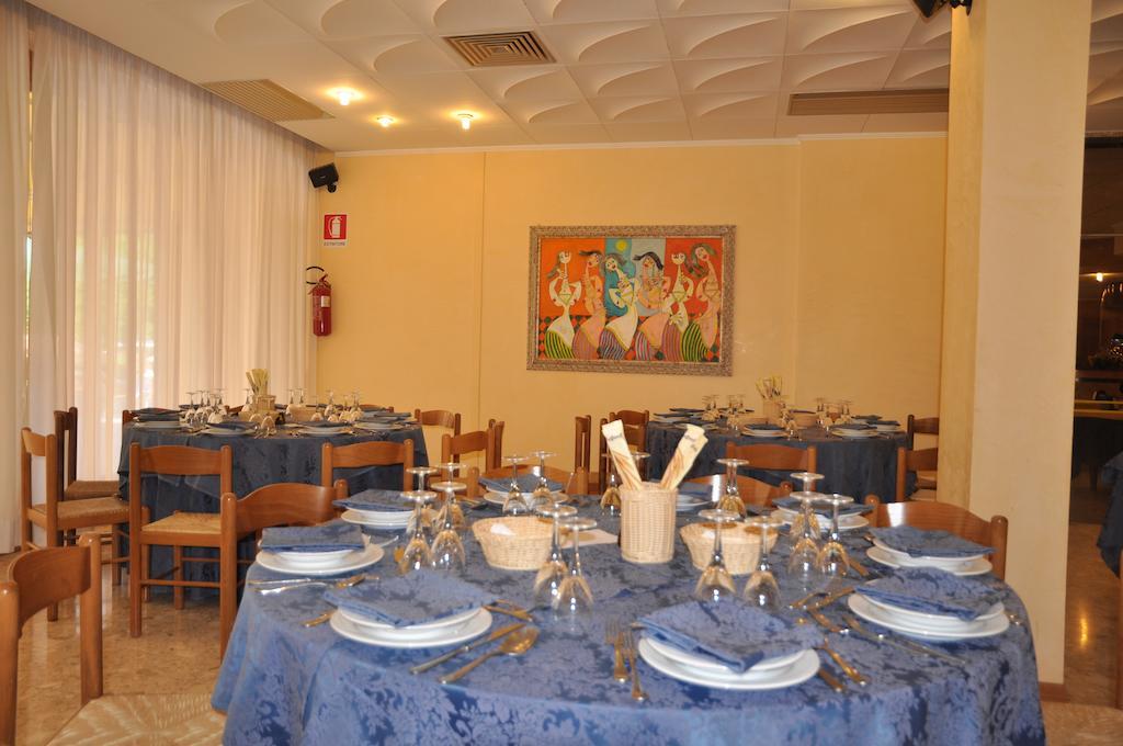 Hotel Terme Di San Vittore Genga  Extérieur photo