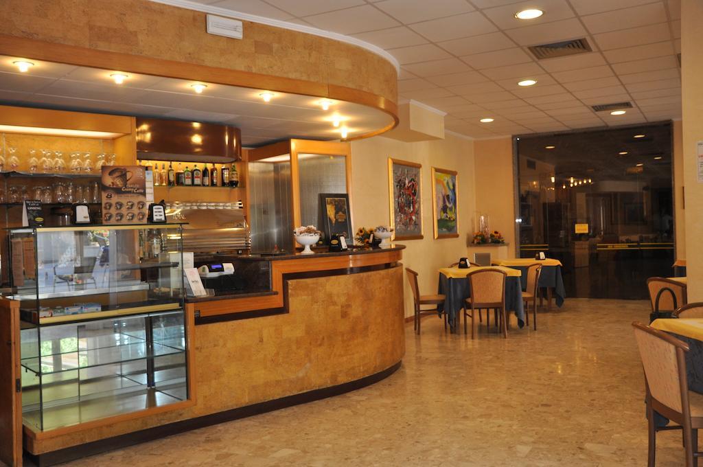 Hotel Terme Di San Vittore Genga  Extérieur photo