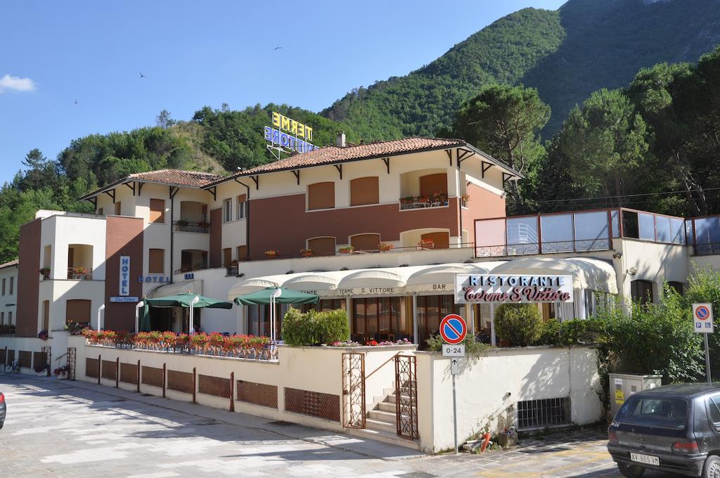 Hotel Terme Di San Vittore Genga  Extérieur photo