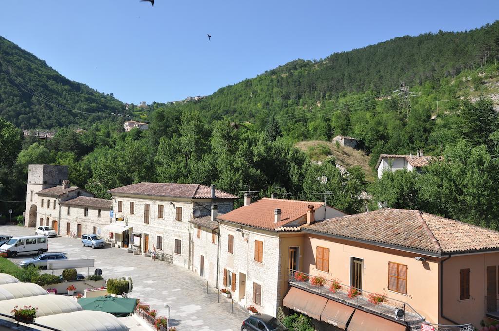 Hotel Terme Di San Vittore Genga  Extérieur photo