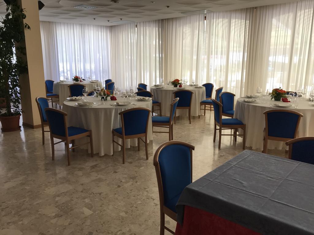 Hotel Terme Di San Vittore Genga  Extérieur photo