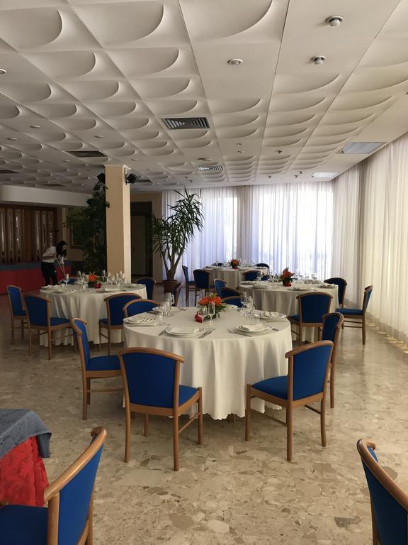 Hotel Terme Di San Vittore Genga  Extérieur photo